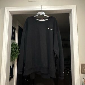 Champion Men's Classic Black Crewneck Sweater